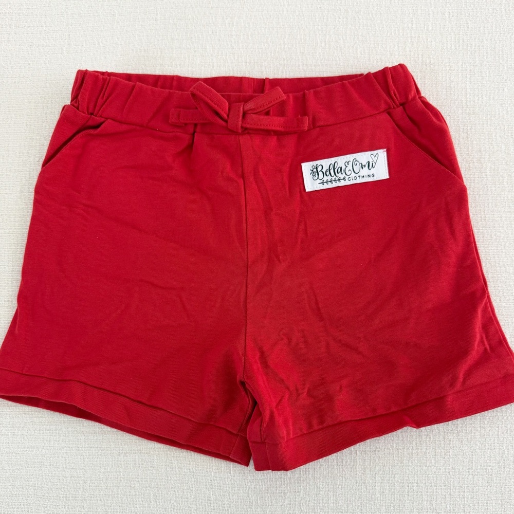 Bella & Omi red shorties